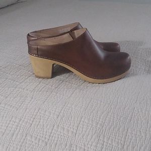 Nonslip clogs